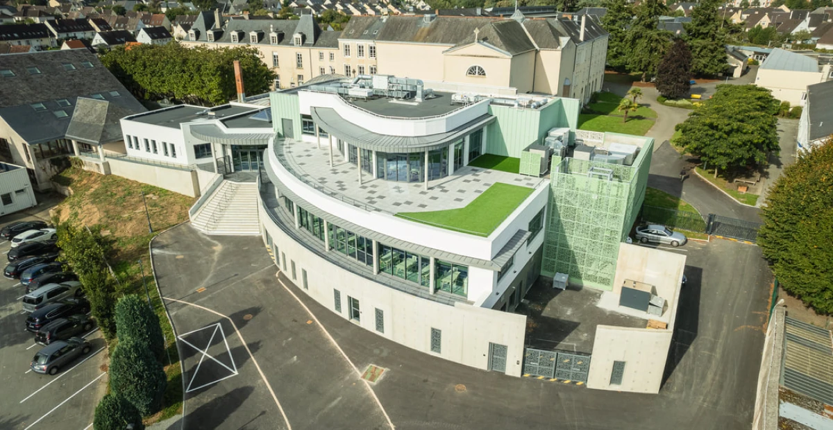 Inauguration du Restaurant scolaire du Lycée Haute Follis à LAVAL